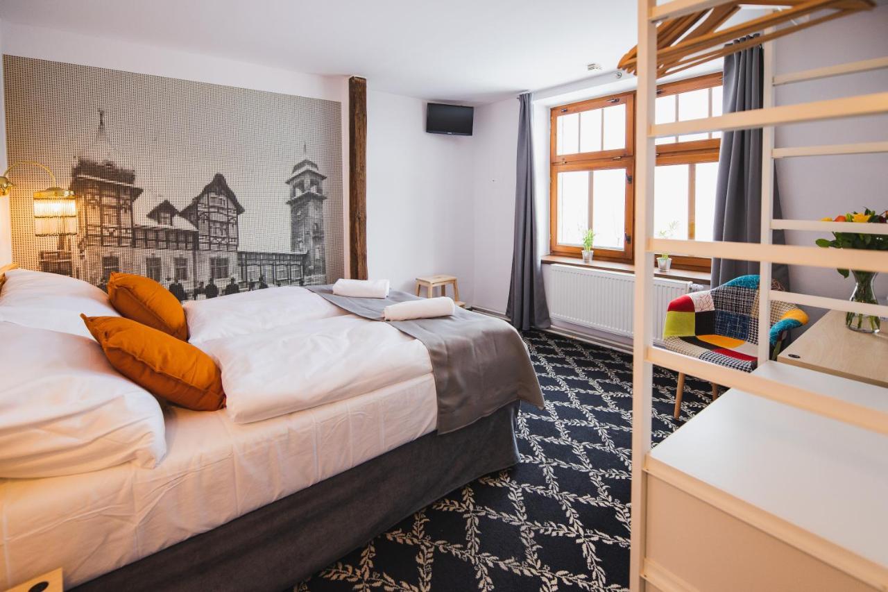 Hotel Petrin Jablonec nad Nisou Buitenkant foto