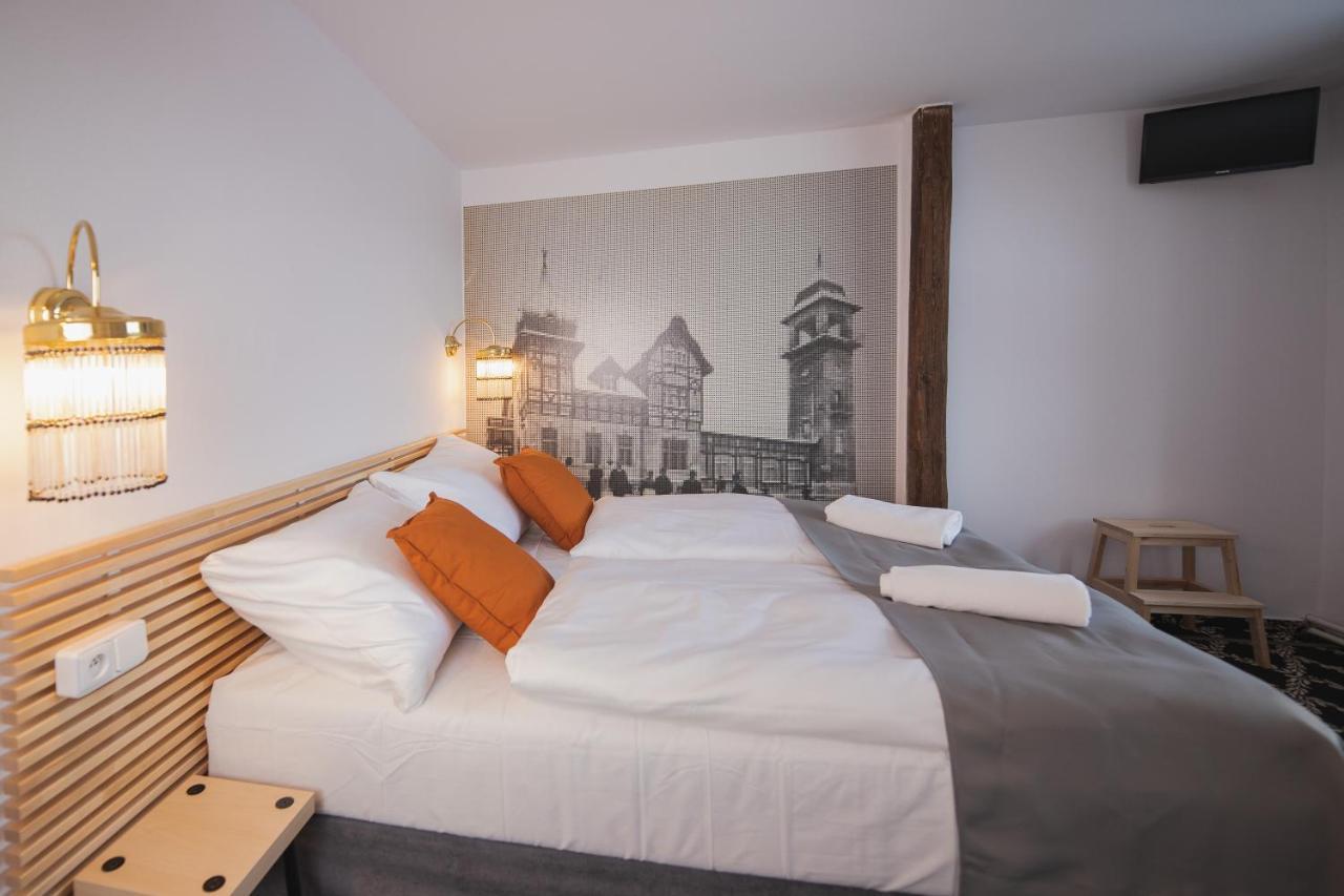 Hotel Petrin Jablonec nad Nisou Buitenkant foto