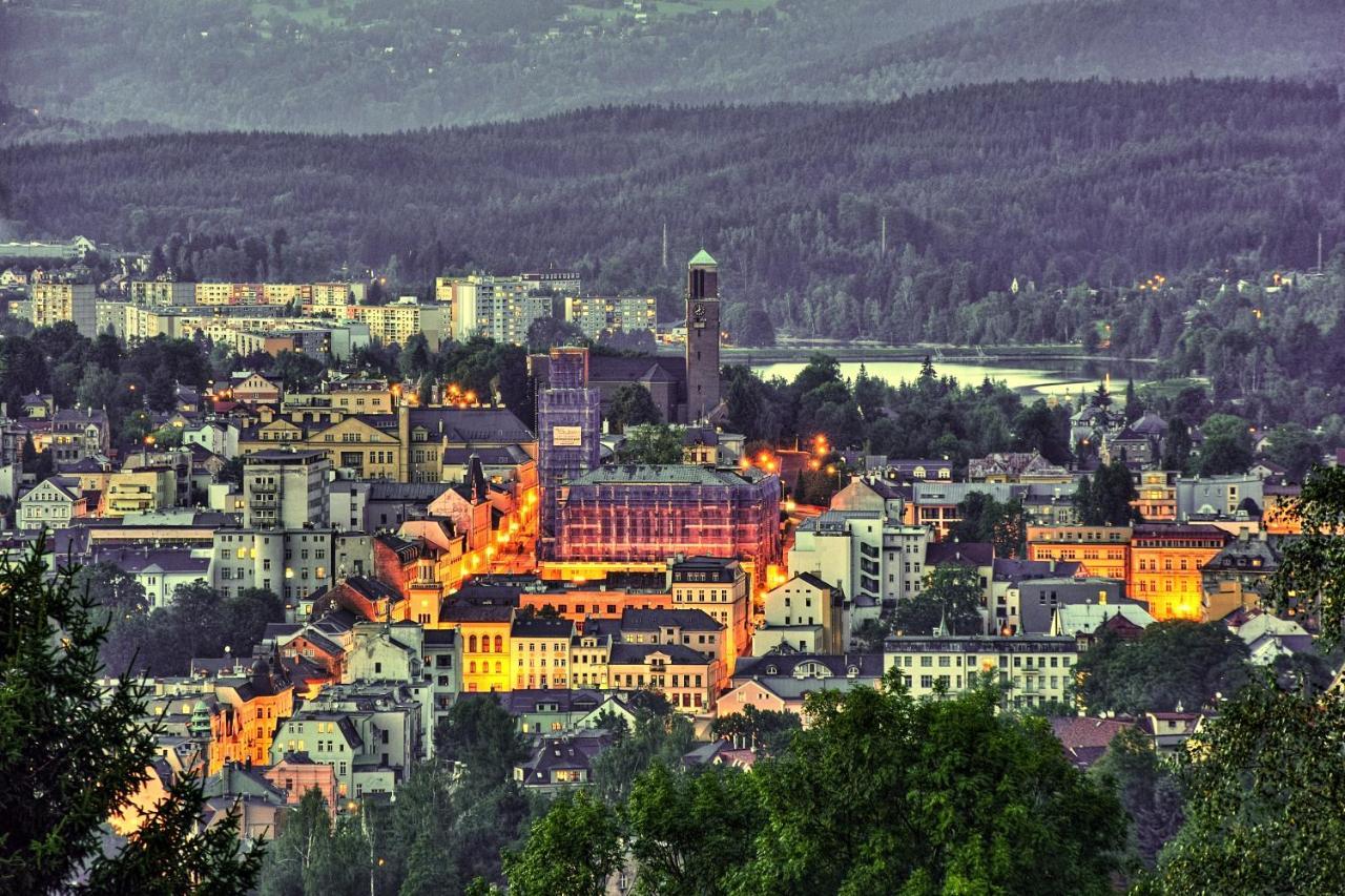 Hotel Petrin Jablonec nad Nisou Buitenkant foto